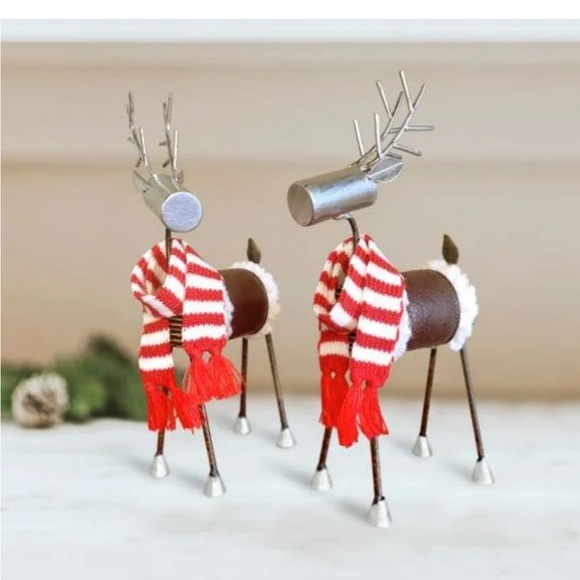 Christmas house Other - 2 Winter metal reindeer figures, each approximately 9 inches tall
